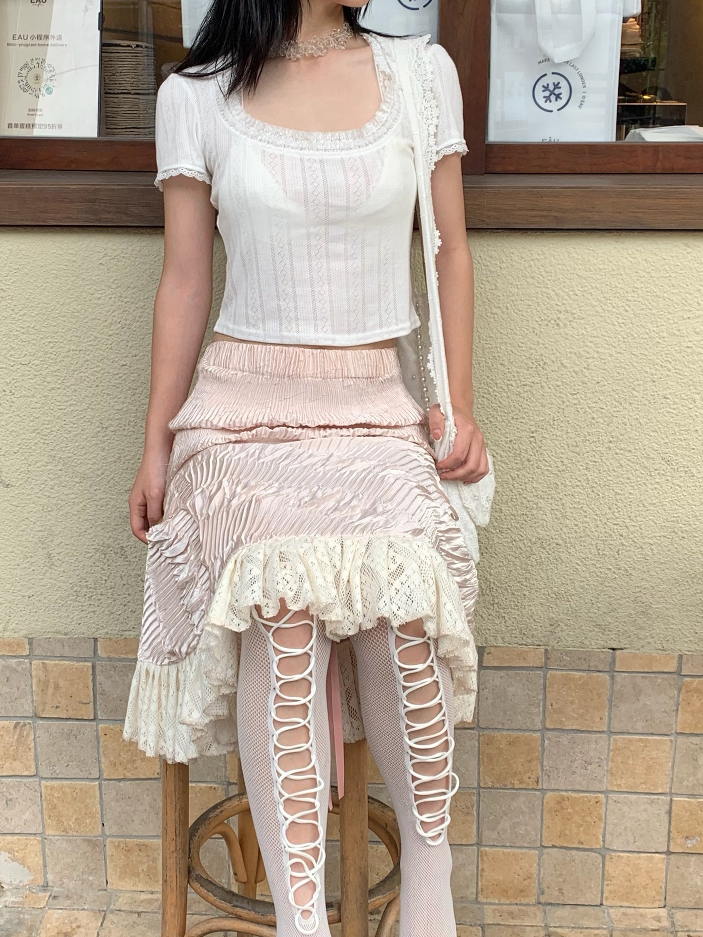 Lace Round-neck White Short-sleeved T-shirt
