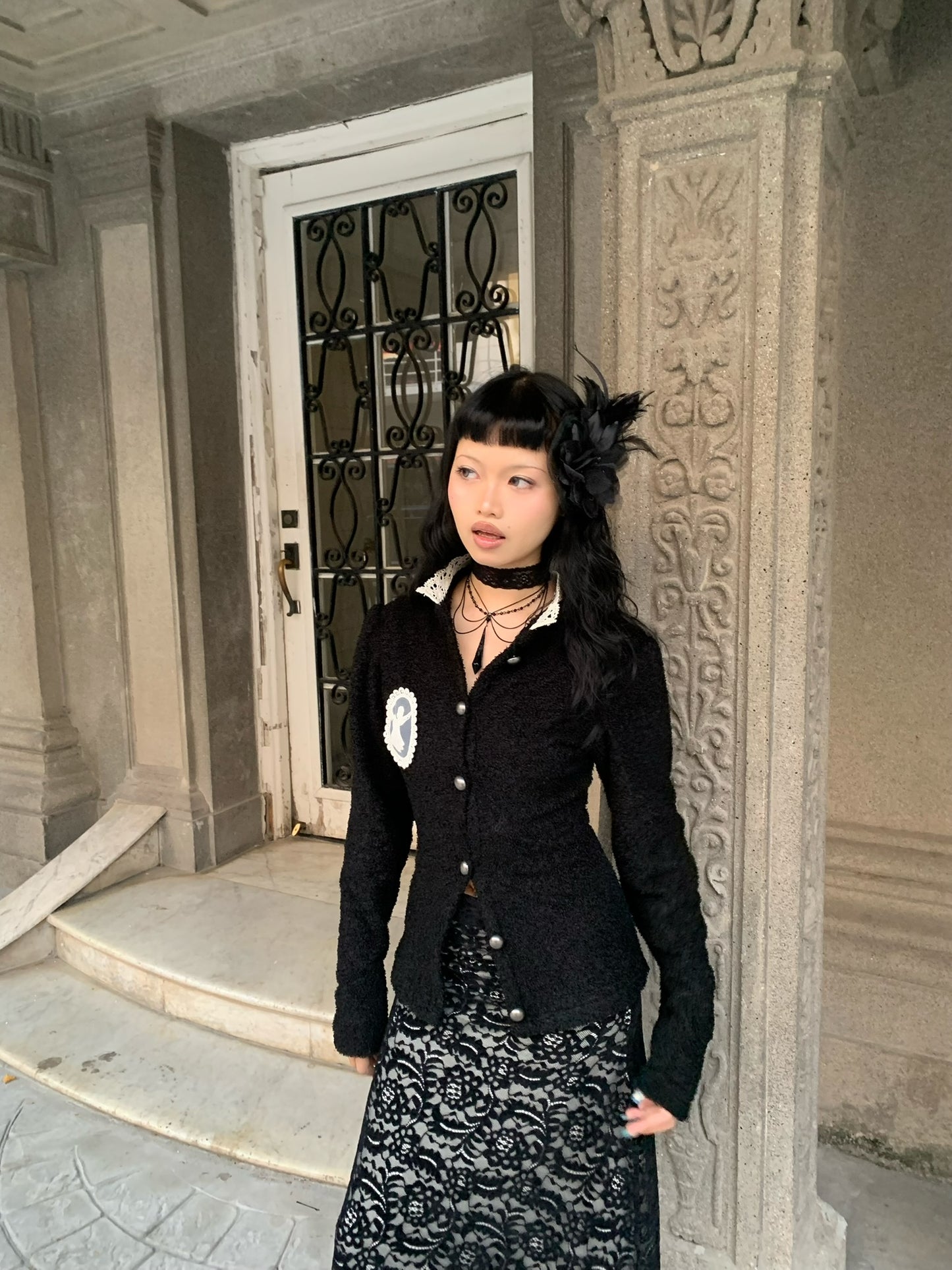 Black knitted woolen sweater / blouse