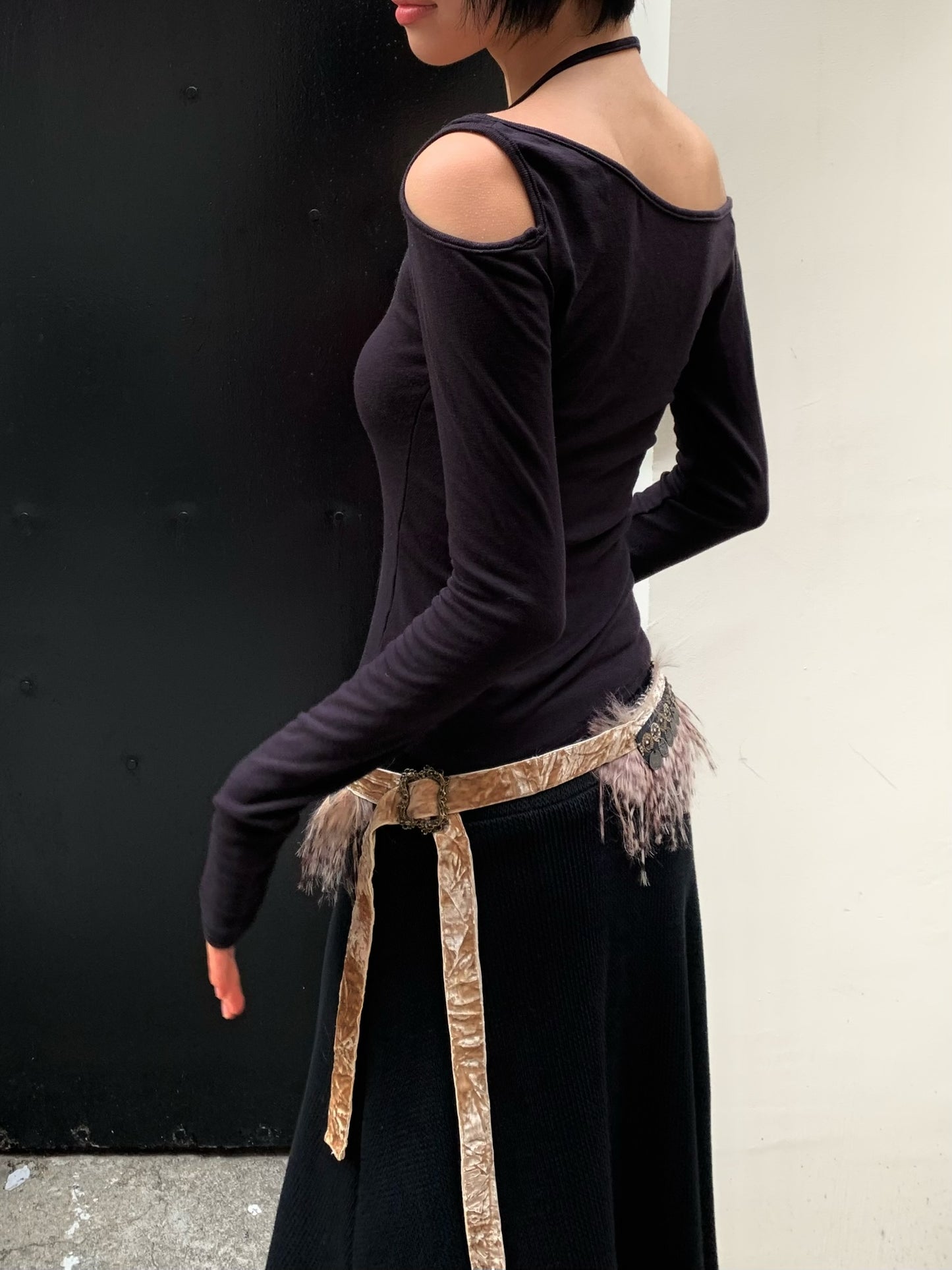 High-quality Tencel and Australian wool off-the-shoulder versatile long-sleeved top Black
