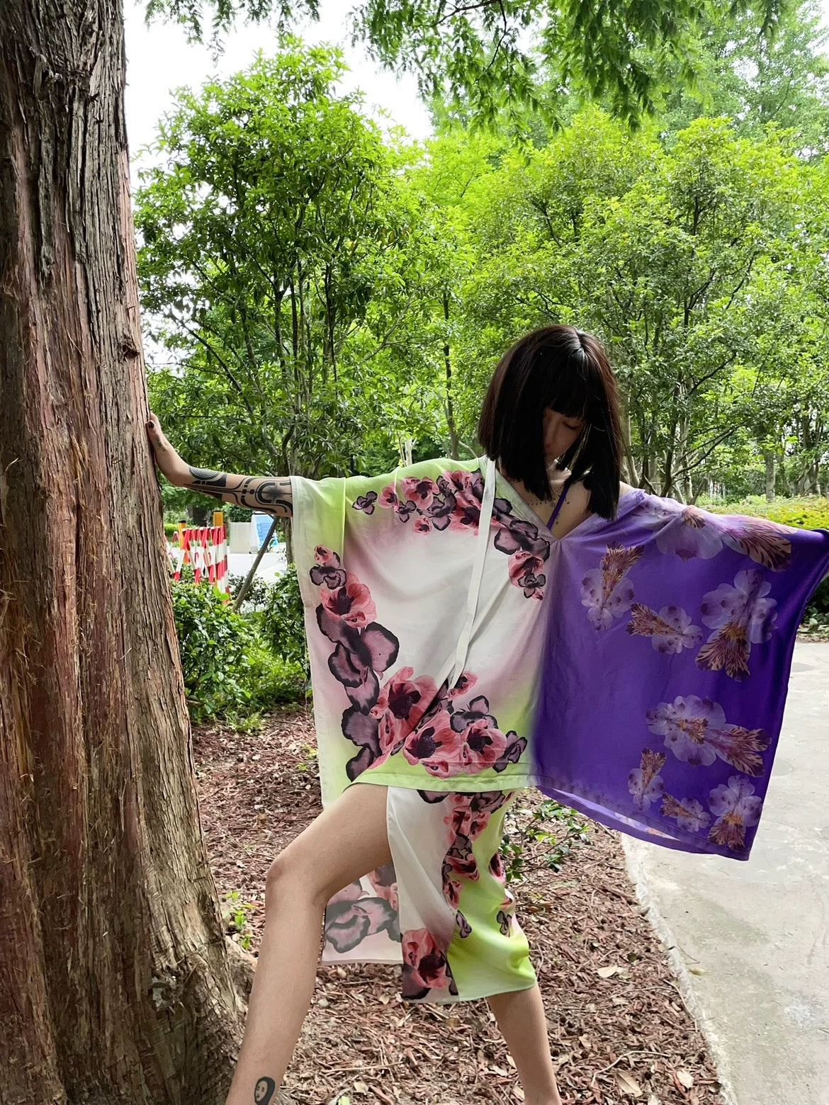 Multi-wear original design, light purple printed loose cool satin summer home wear top

Freesize Loose-fitting style