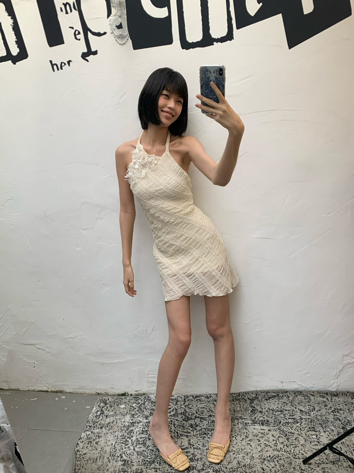 Pleated light beige fitted backless dress