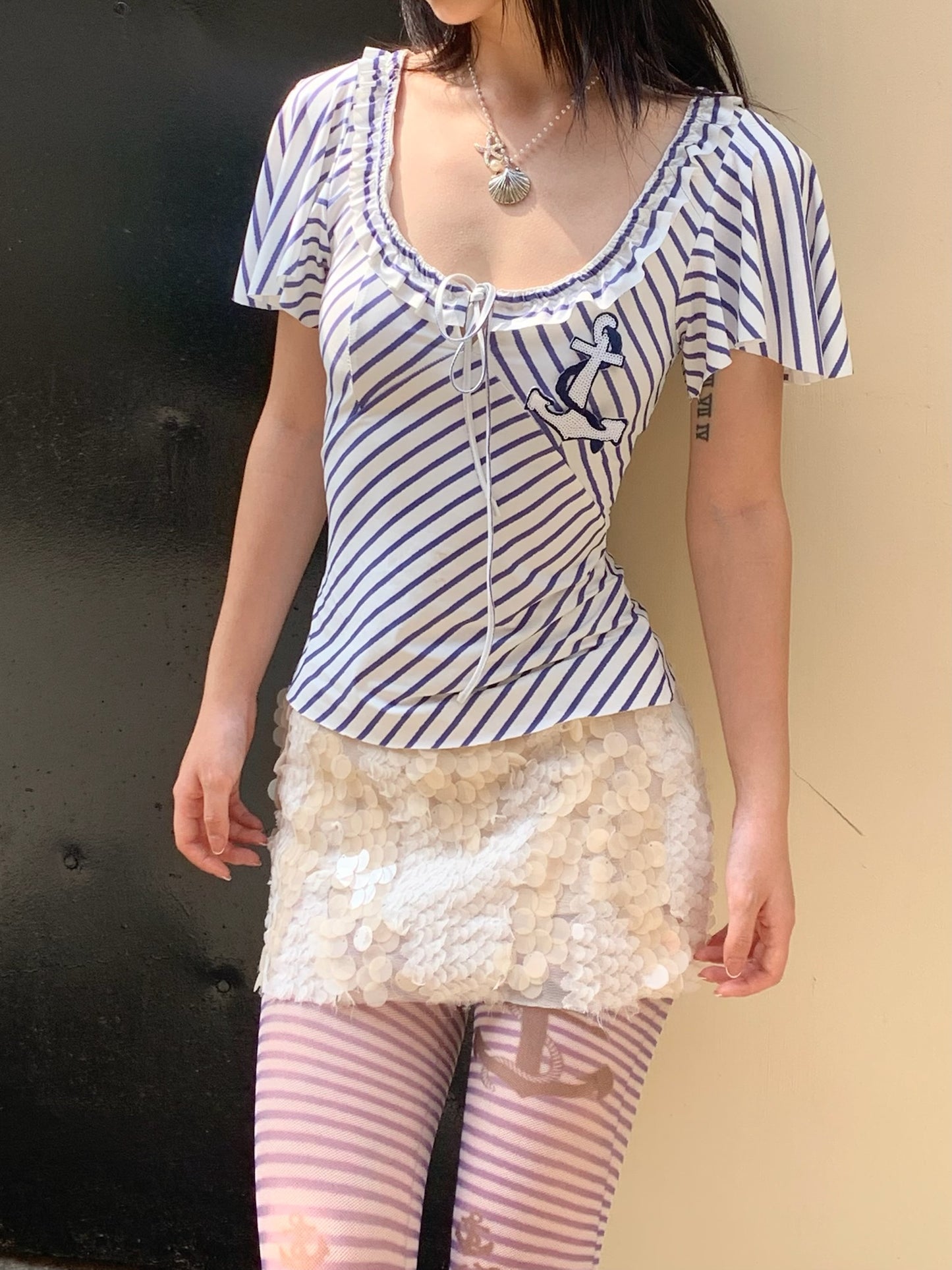 Navy style short-sleeved stretch top