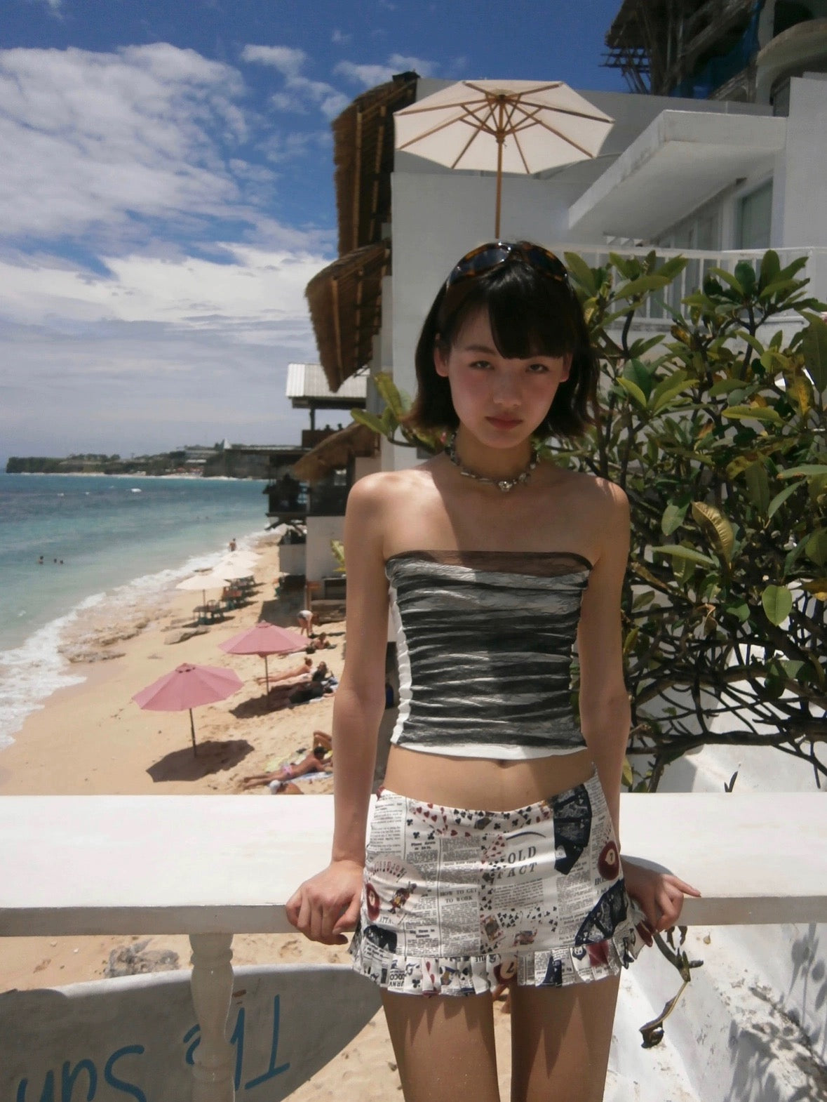 Visual Slimming double layer strapless top