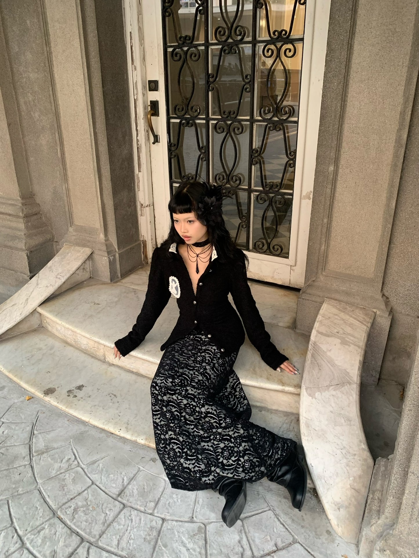 Black knitted woolen sweater / blouse