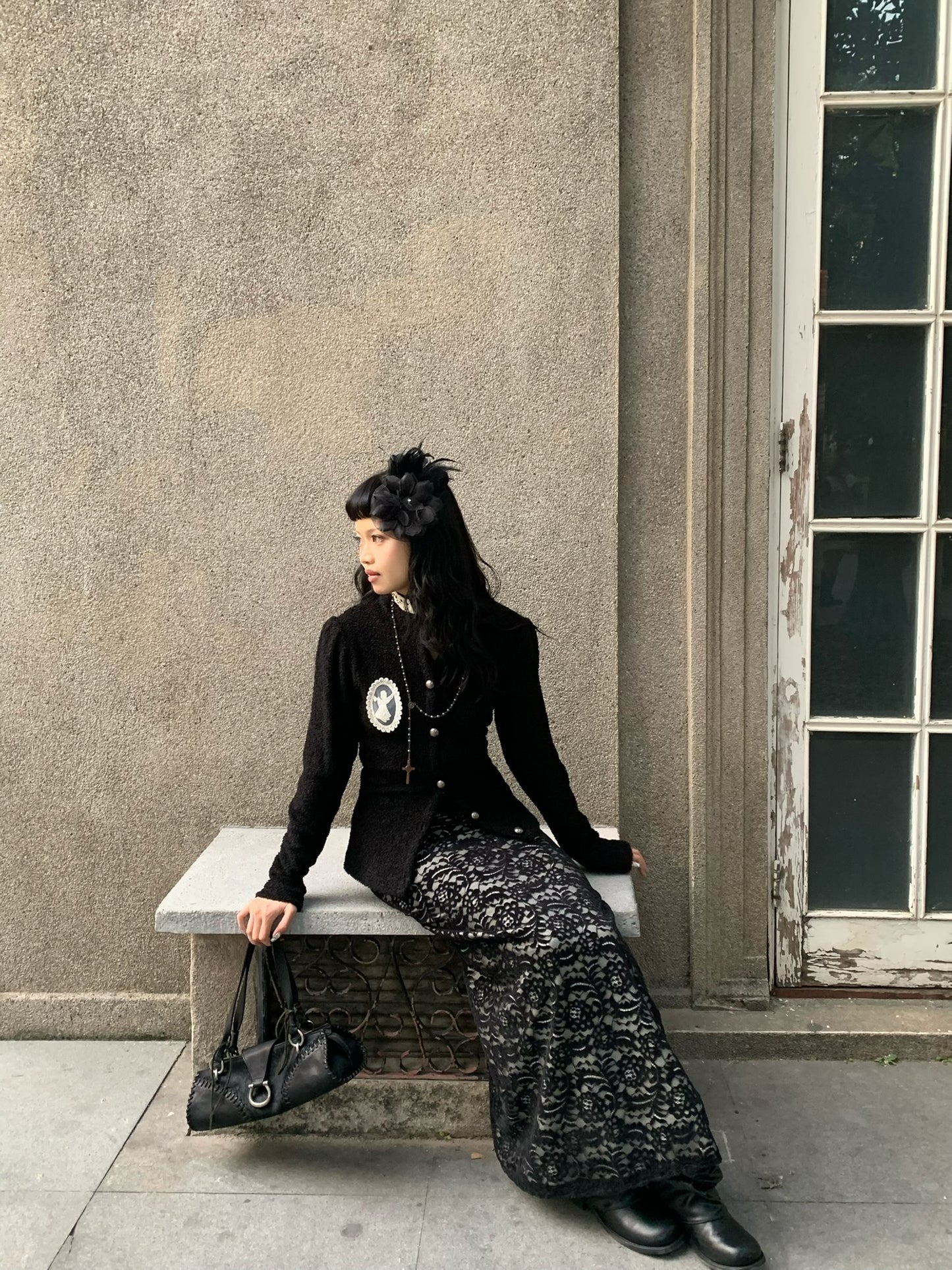 Black knitted woolen sweater / blouse