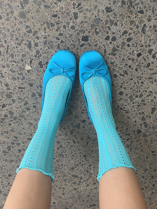 Blue vertical stripe ankle socks