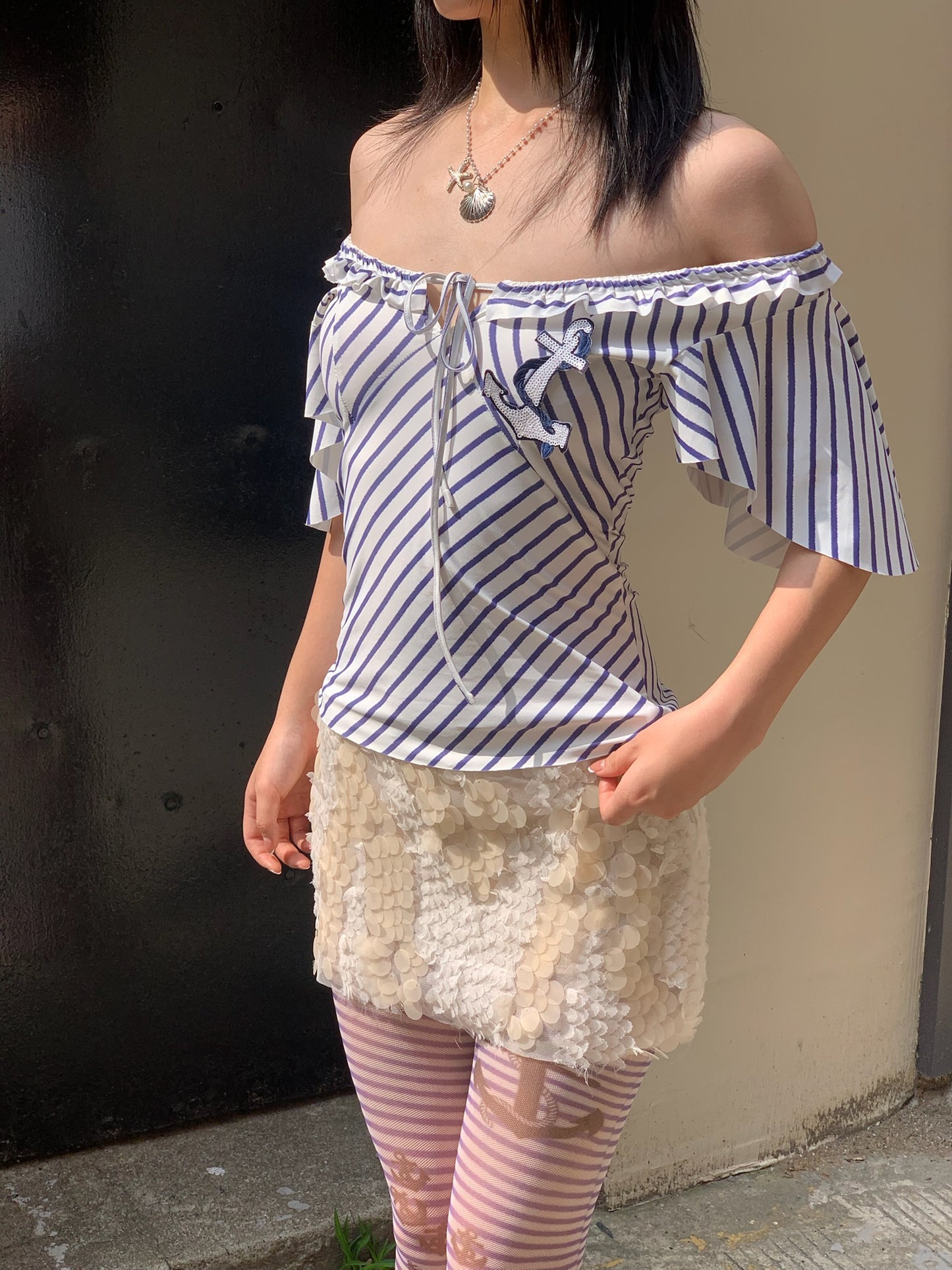 Navy style short-sleeved stretch top