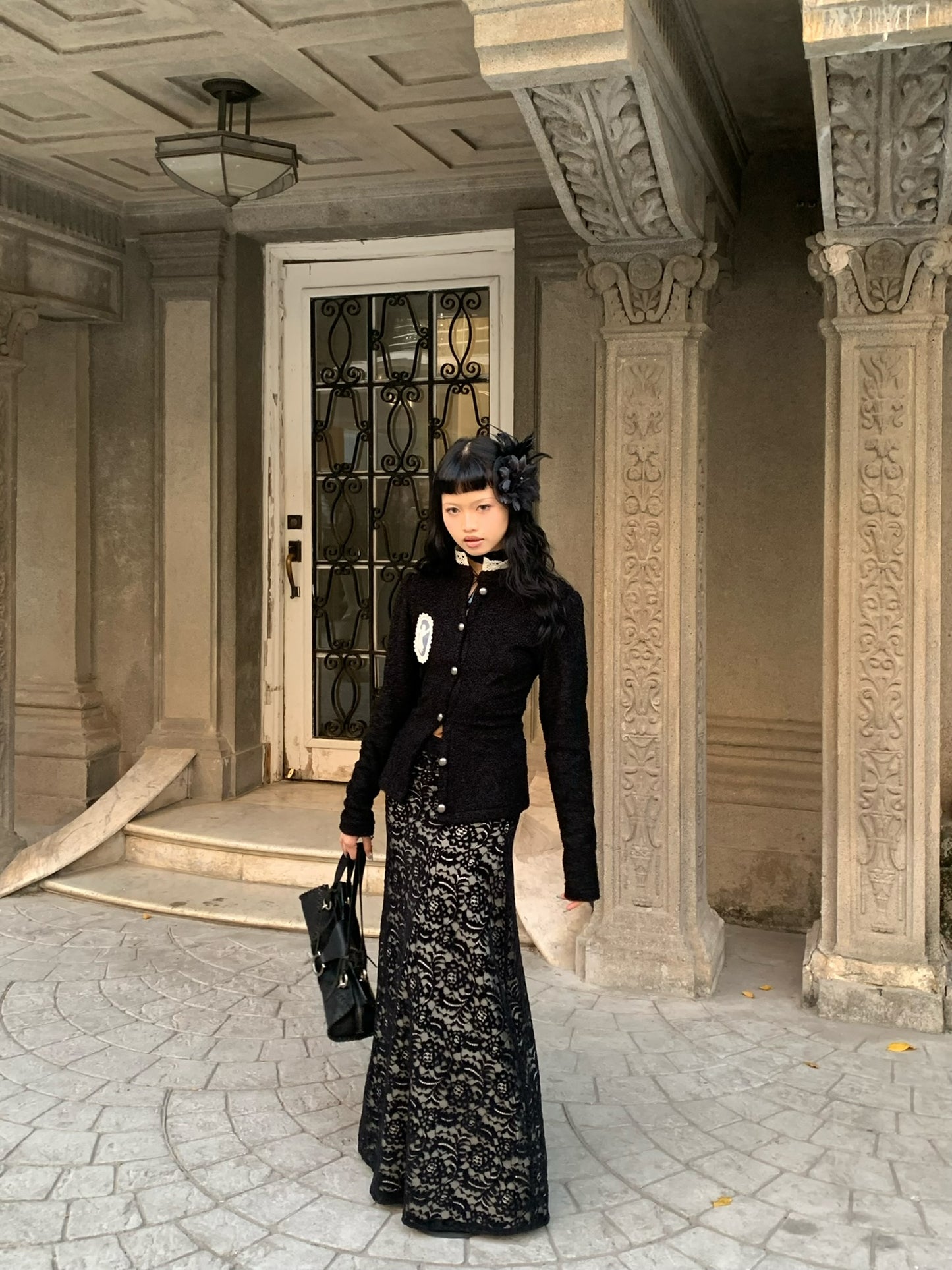 Black knitted woolen sweater / blouse