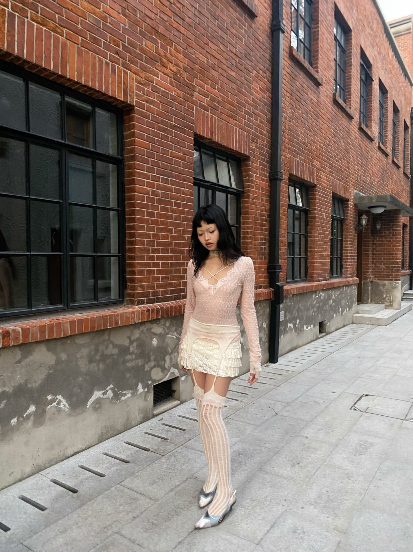 Light pink lace fitted stretch sheer long-sleeved base blouse