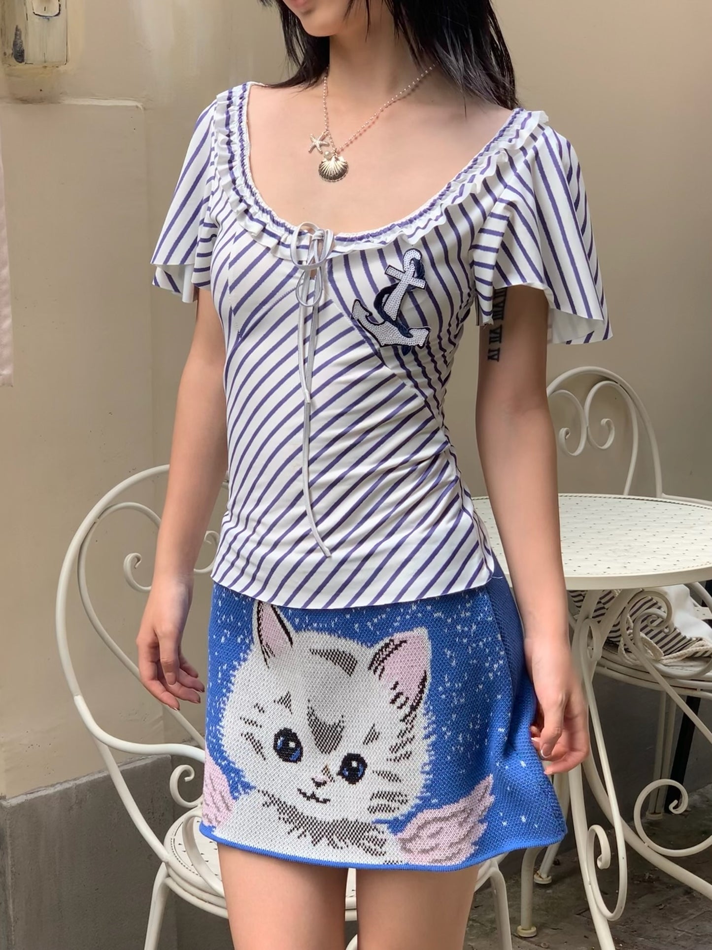 Navy style short-sleeved stretch top