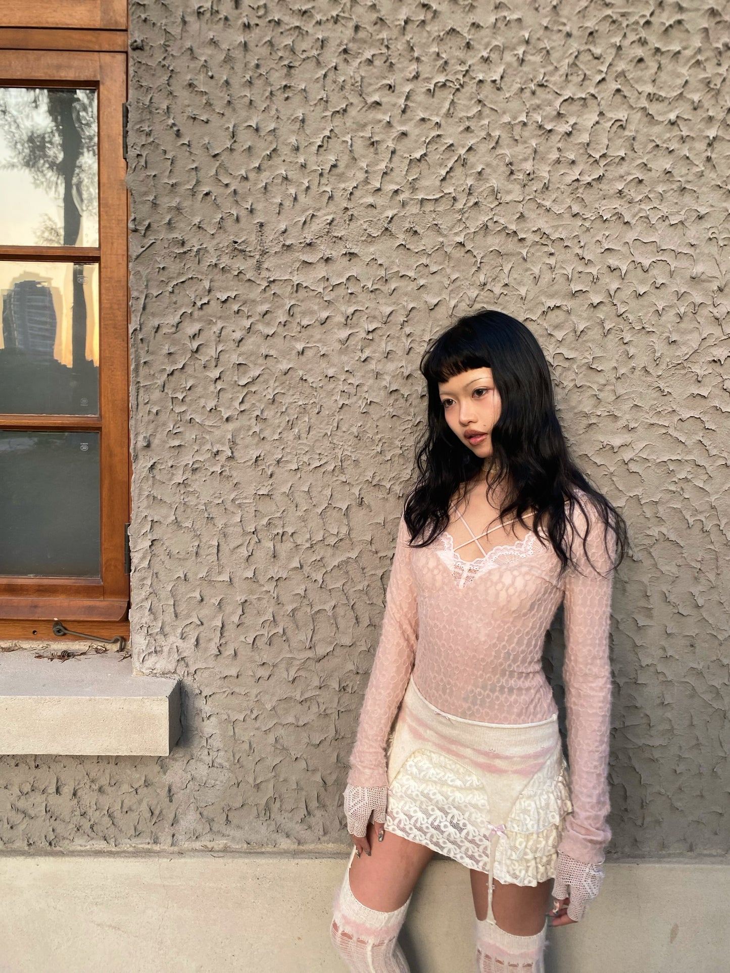 Light pink lace fitted stretch sheer long-sleeved base blouse