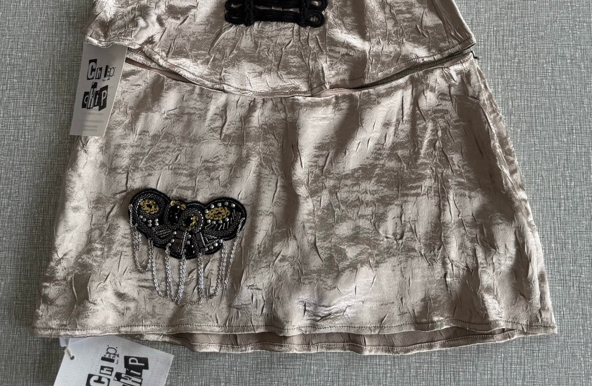 Retro golden skirt with sequin decoration that can be detached