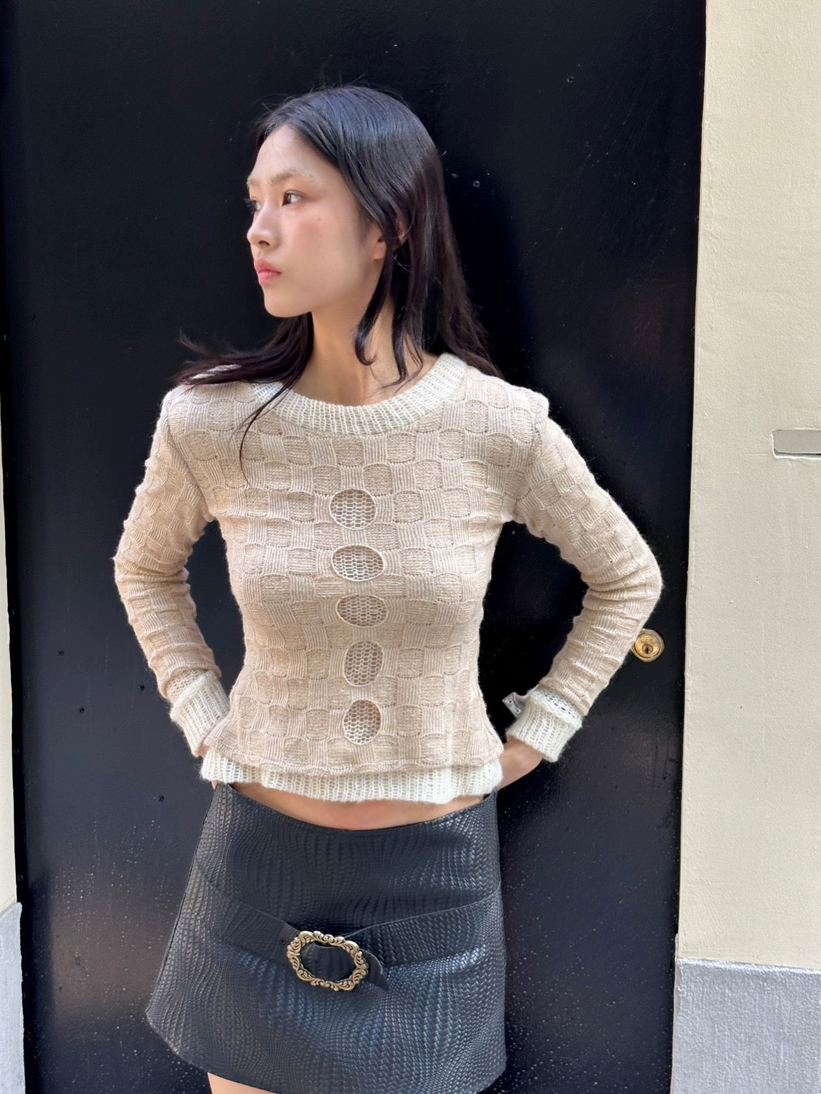 Warm and soft two-in-one top (beige or black)